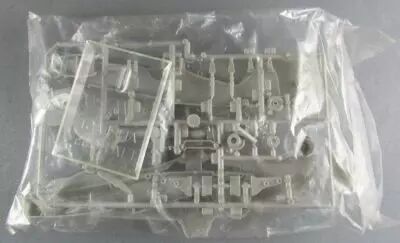 Italeri - N�101 Fiat G55 Centauro 1/72 Neuf Sans Boite Sans Decalcos Sans Notice