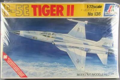 Italeri - N�136 Avion Chasse USAF F-5E Tiger II 1/72 Neuf Boite Cellophan�e