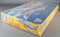 Italeri - N°181 Avion Combat A4 E/F Skyhawk  Hot Rod 1/72 Neuf Boite Scellée