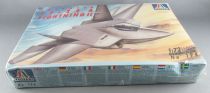 Italeri - N°194 Avion Combat Lockheed Boeing YF-22 A Lightning II 1 1/72 Neuf Boite Cellophanée