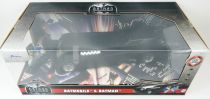 Jada Toys - Batman The Animated Series - 1:24 scale die-cast Batmobile with Batman figure