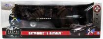 Jada Toys - Batman The Animated Series - 1:24 scale die-cast Batmobile with Batman figure