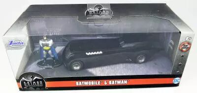Jada Toys - Batman The Animated Series - Batmobile metal 1:32�me avec figurine Batman