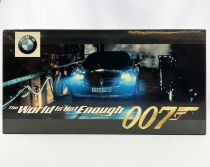 James Bond - BMW - Le monde ne suffit pas - BMW Z8 Echelle 1/18ème (neuve en boite)