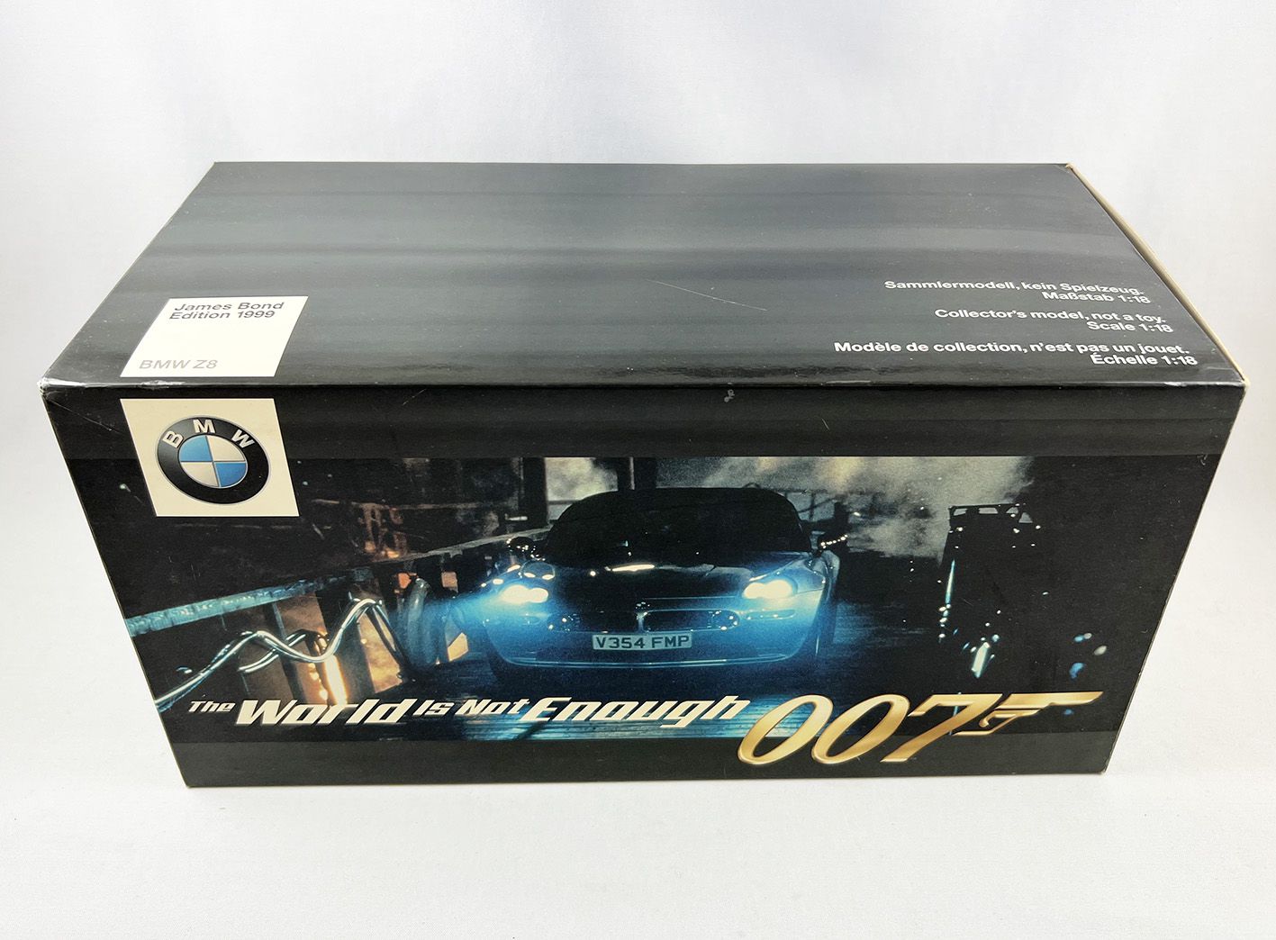 James Bond - BMW - The World Is Not Enough - BMW Z8 1:18
