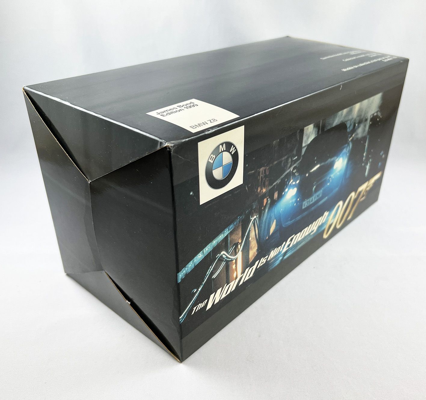 James Bond - BMW - The World Is Not Enough - BMW Z8 1:18
