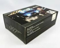 James Bond - BMW Exclusive (The World Is Not Enough) - BMW Z8 Scale 1:43 (Mint in Box )