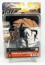 James Bond - Dragon - Tomorow never die  Wai Lin action figure