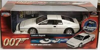 James Bond - ERTL Joyride - The spy who love me - Lotus Spirit Scale 1:18� (mint in box)