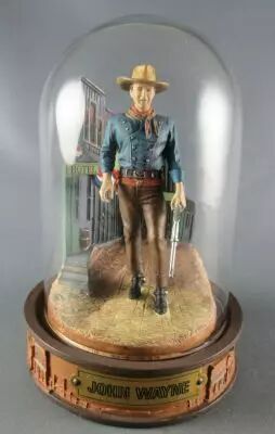 John Wayne - Statuette R�sine Globe Verre Franklin Mint - Descendant la Rue Carabine en Main