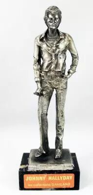 Johnny Hallyday - Statue en m�tal inject� 16cm \ Johnny au micro\  - Daviland France 1978