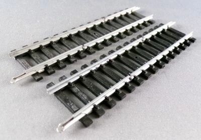 Jouef 475/2C Ho 2 Demi-Rail Droits 2 Coupures 109mm 15 traverses Rails Acier Tr�s Bon Etat