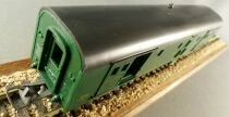 Jouef 5420 Ho Sncf Lugages Van Dqd2 mify 18777 Green Livery with Lighting Red box