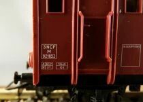 Jouef 6480 Ho Sncf Fourgon P.V. 2 Essieux Feux Rouge Arri&egrave;res Eclair&eacute;s Boite Bleue