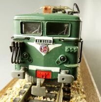 Jouef 836200 Ho Sncf Electric Loco BoBo BB 25531 Reversed Lightning no Box