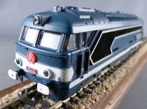 Jouef 8410 Ho Sncf Diesel Loco BB 67001 Blue Lightning no Box