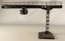 Jouef 9321 Ho Potence de Signalisation 1 Nacelle Cablée 3 Feux 2 Lampes + Panneaux Neuve Boite