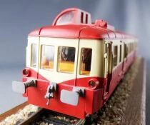 Jouef HJ2057 Ho Sncf Autorail Diesel Picasso XBD 4013 Marseille Eclairage Invers&eacute; sans Boite