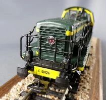 Jouef HJ2296 Ho Sncf Diesel Loco C 61026 Reversed Lightning no Box