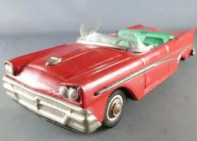 Joustra R�f 2049 - Ford Cabriolet S�rie Cadet Tole Friction 20cm