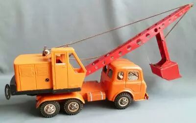 Joustra R�f 480bis - Ford Cargo Camion Grue Pelleteuse Tole M�canique 54cm