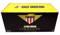 Judge Dredd & Lawmaster ( PX Previews Exclusive) - MezcoToys - 1:12 scale action-figure & vehicle