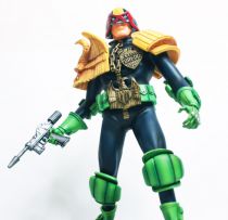 Judge Dredd Artist Edition Statue by Mike McMahon - Dark Horse