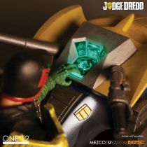 Judge Dredd\'s Lawmaster (Black Vers.) - MezcoToys - 1:12 scale vehicle