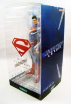 Justice League The New 52 Superman ArtFX Statue - Kotobukiya 02