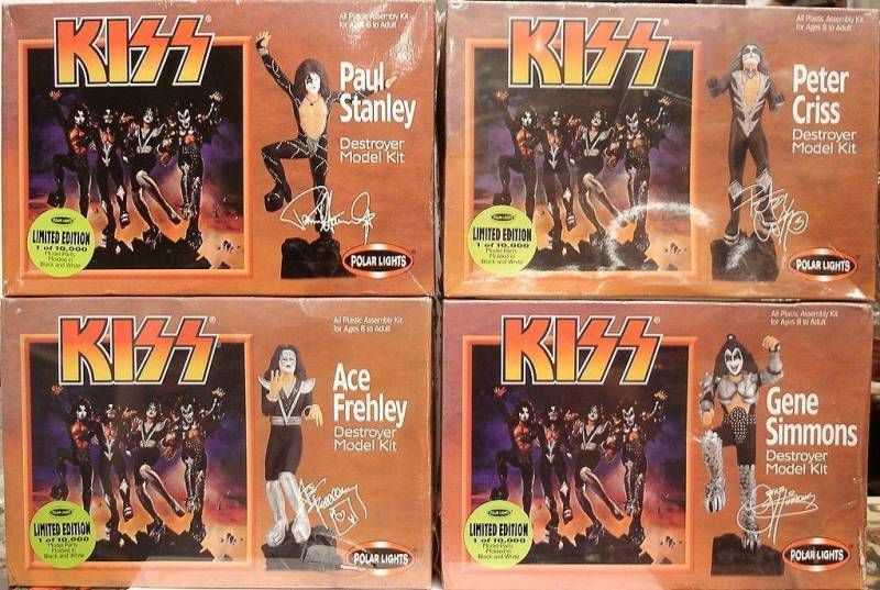 Kiss Destroyer Set Of 4 Polar Lights, Kiss Destroyer 40th Anniversary Edition Table Lamp
