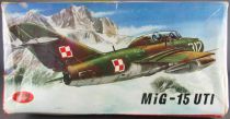 KP Plastikovy Model N°13 - Mikoyan MIG15 UTI 1:72 MIB