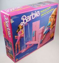 la_salle_de_gymnastique_de_barbie___mattel_1984_ref.7975__1_