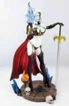 Lady Death - Femme Fatales 9\  PVC Statue - Diamond Gallery Diorama