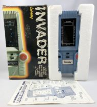 Lansay - Handheld Game - Galaxy Invader (loose w/box)