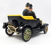 Laurel & Hardy - Politoys - L\'automobile de Stan & Ollie - véhicule métal 1/25ème