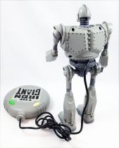 Le Géant de fer (The Iron Giant) - Trendmasters - Figurine articulée 26cm (Télécommandé)