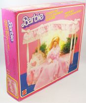 Le Lit à Baldaquin de Barbie - Mattel 1982 (ref.5641)