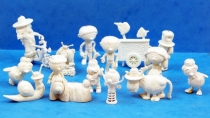 le_manege_enchante___glaces_ola__gelado____serie_de_16_figurines_monochromes_01