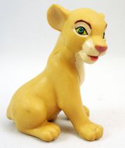 Le Roi Lion - Figurine PVC Disney - Jeune Nala assise