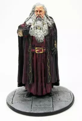 Le Seigneur des Anneaux - Eaglemoss - #121 Seigneur Nain � la Forge de Noldorin