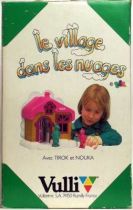 Le village dans les nuages - Mint in Box House of and with Tirok and Nouka figure