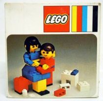 Lego Ref.211 - Mother and Baby with Dog