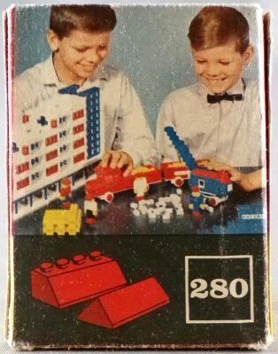 LEGO Ref.280 - Sloped Roof Bricks (Red)