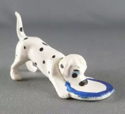 Les 101 dalmatiens - Figurine Jim - Chiot avec la t�te dans sa gamelle collier vert