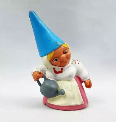 Les aventures de David le Gnome - Figurine PVC Star Toys - Lisa avec un arrosoir (robe rose)