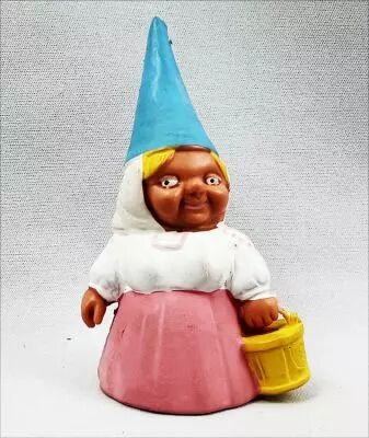 Les aventures de David le Gnome - Figurine PVC Star Toys - Lisa avec un seau (robe rose)