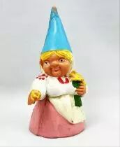 Les aventures de David le Gnome - Figurine PVC Star Toys - Lisa cueille des fleurs (robe rose)