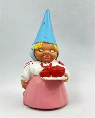 Les aventures de David le Gnome - Figurine PVC Star Toys - Lisa sert le Th� (robe rose)