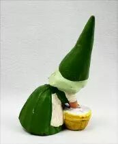 Les aventures de David le Gnome - Figurine PVC Star Toys - Susan fait la lessive (robe verte)