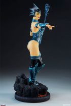 Les Maitres de l\'Univers - Sideshow Collectibles - Evil-Lyn (classic colors) - Statue en résine 38cm